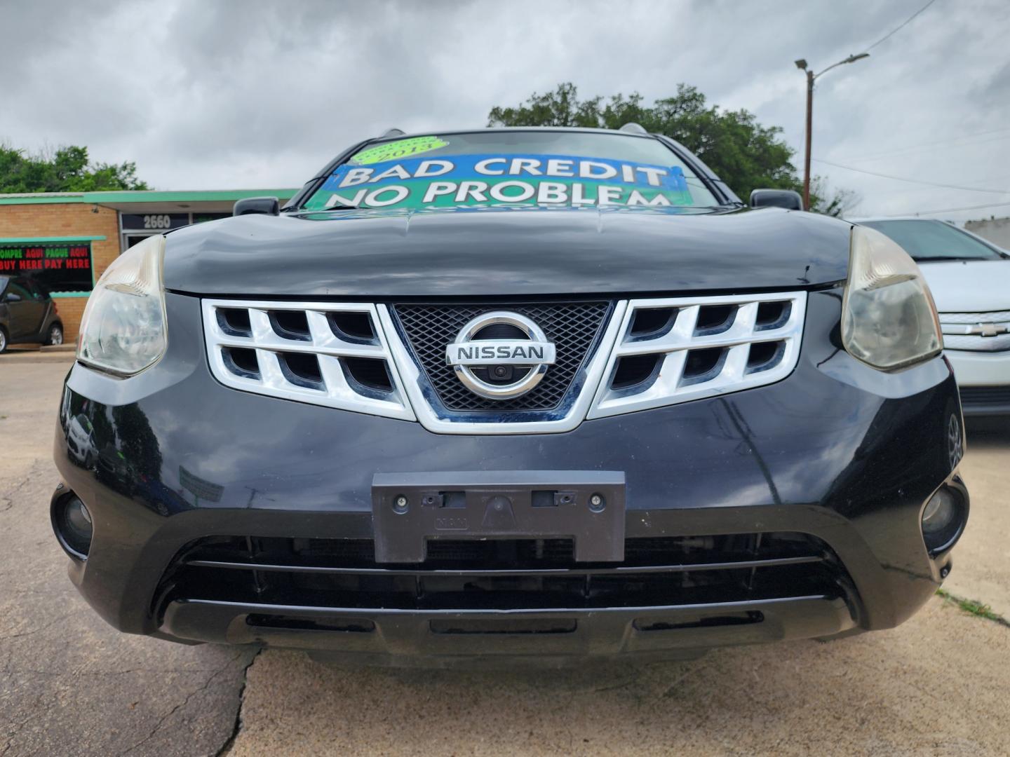 2013 BLACK Nissan Rogue SL (JN8AS5MT0DW) with an 2.5L L4 DOHC 16V engine, Continuously Variable Transmission transmission, located at 2660 S.Garland Avenue, Garland, TX, 75041, (469) 298-3118, 32.885551, -96.655602 - Welcome to DallasAutos4Less, one of the Premier BUY HERE PAY HERE Dealers in the North Dallas Area. We specialize in financing to people with NO CREDIT or BAD CREDIT. We need proof of income, proof of residence, and a ID. Come buy your new car from us today!! This is a Very clean 2013 NISSAN ROGU - Photo#9